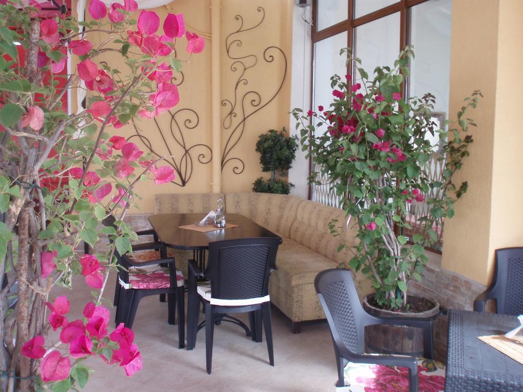 Hotel Bellisimo Lozenec Kültér fotó