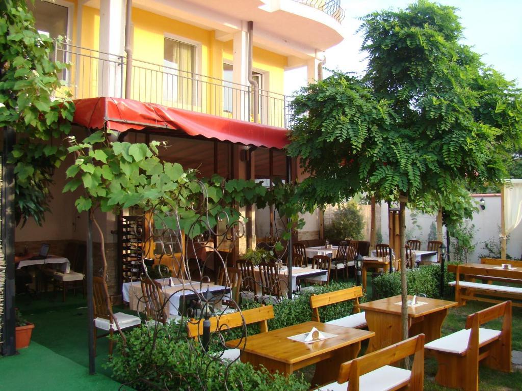 Hotel Bellisimo Lozenec Kültér fotó